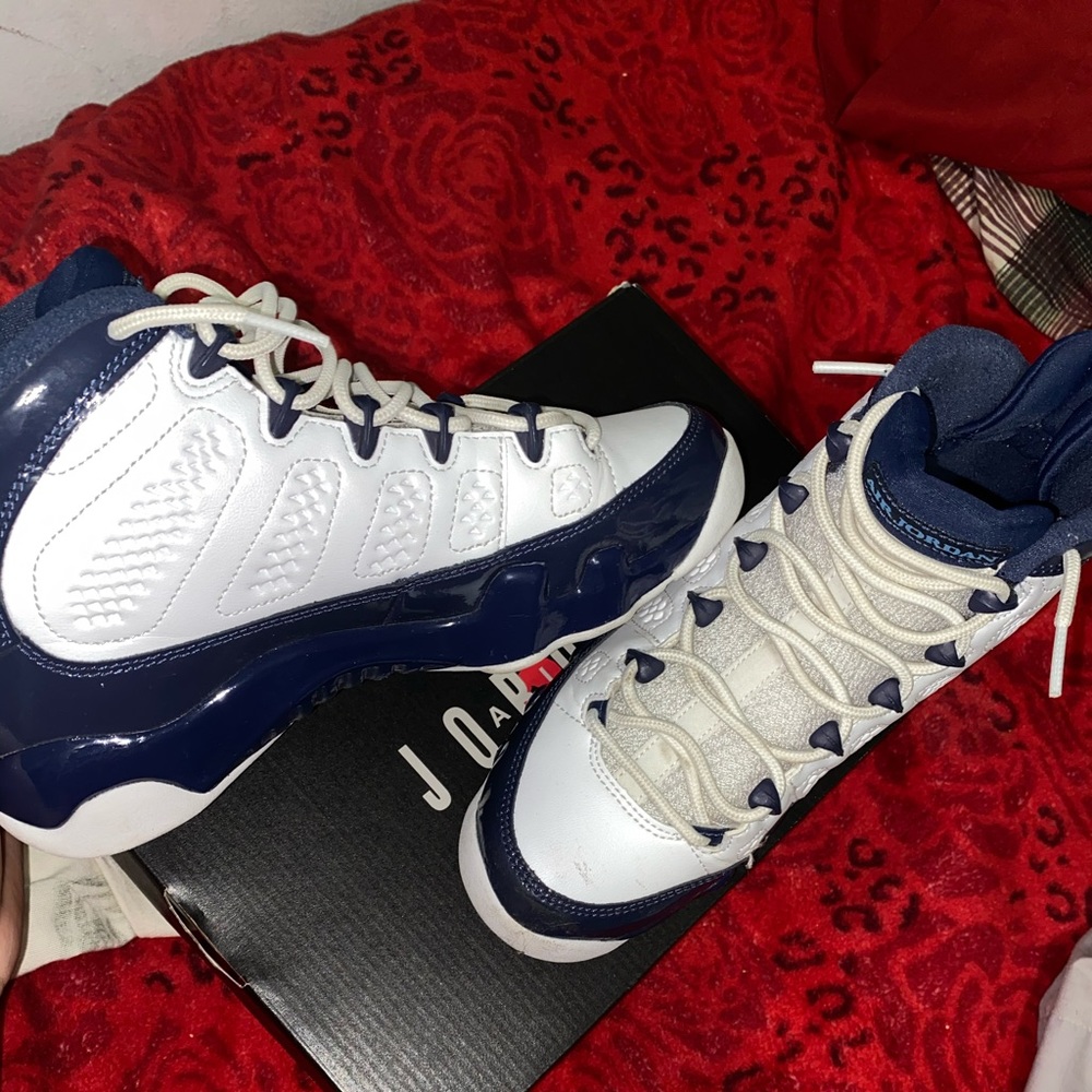 Jordan’s ONLY WORN 3 TIMES size 5’5